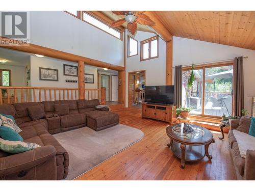 268 Sugar Lake Road Lot# Lot 1, Cherryville, BC - Indoor Photo Showing Living Room