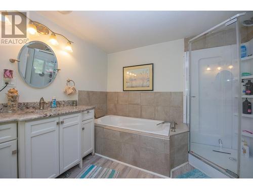 268 Sugar Lake Road Lot# Lot 1, Cherryville, BC - Indoor Photo Showing Bathroom