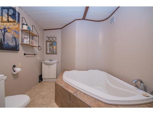 268 Sugar Lake Road Lot# Lot 1, Cherryville, BC - Indoor Photo Showing Bathroom