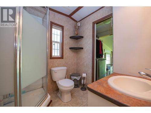 268 Sugar Lake Road Lot# Lot 1, Cherryville, BC - Indoor Photo Showing Bathroom