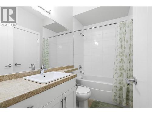625 Boynton Place Unit# 31, Kelowna, BC - Indoor Photo Showing Bathroom