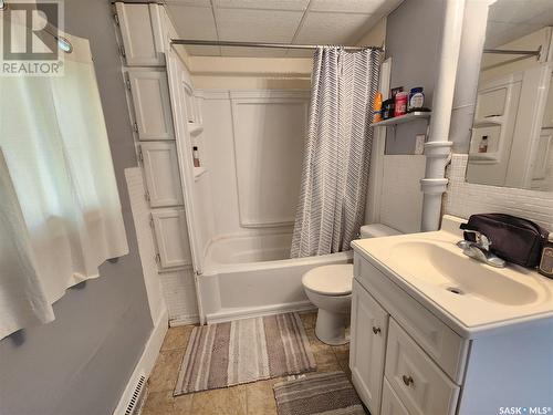702 Healy Avenue, Radville, SK - Indoor Photo Showing Bathroom