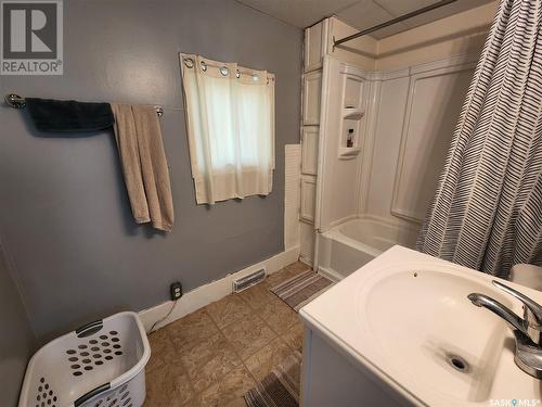 702 Healy Avenue, Radville, SK - Indoor Photo Showing Bathroom