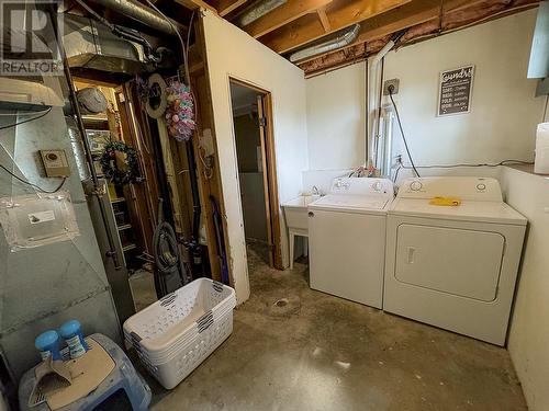 709 99 Avenue, Dawson Creek, BC - Indoor Photo Showing Laundry Room
