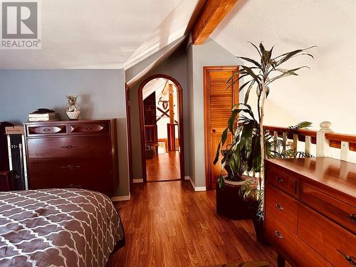 13715 209 Road, Dawson Creek, BC - Indoor Photo Showing Bedroom