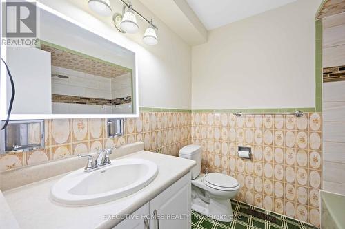 307 Royal Salisbury Way, Brampton, ON - Indoor Photo Showing Bathroom