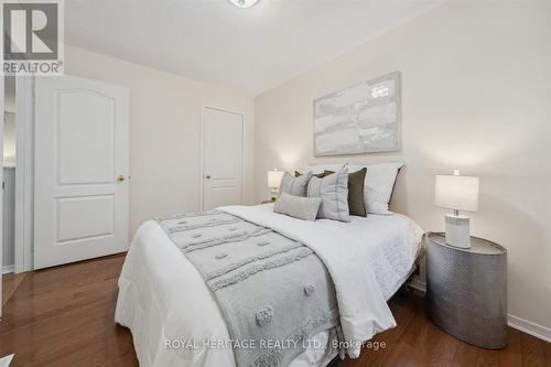 1182 Baker Street, Peterborough, ON - Indoor Photo Showing Bedroom