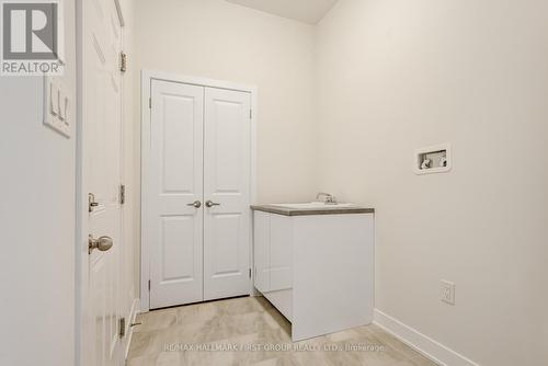 105 Pike Street, Peterborough, ON - Indoor Photo Showing Other Room