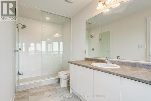 105 Pike Street, Peterborough, ON - Indoor Photo Showing Bathroom