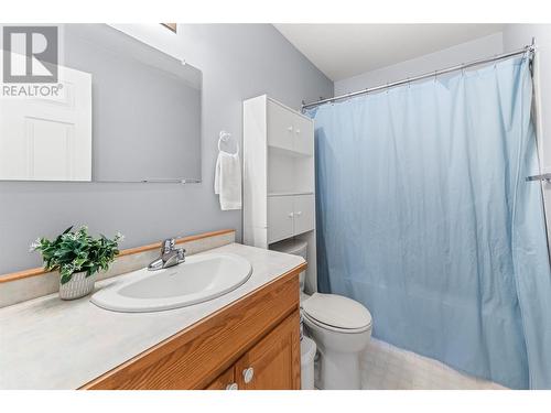 965 King Street Unit# 207, Penticton, BC - Indoor Photo Showing Bathroom