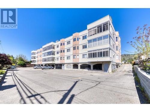 965 King Street Unit# 207, Penticton, BC - Outdoor With Facade