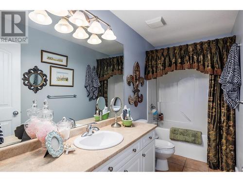 2495 Rhinestone Road, West Kelowna, BC - Indoor Photo Showing Bathroom