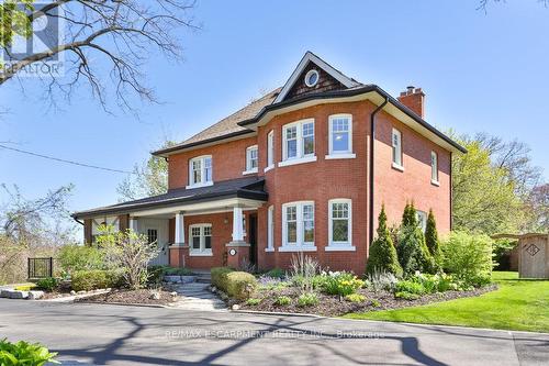 1567 Steveles Crescent, Mississauga, ON - Outdoor With Facade