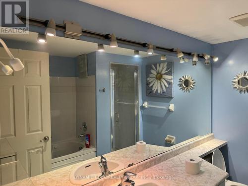 624 - 6 Humberline Drive, Toronto, ON - Indoor Photo Showing Bathroom