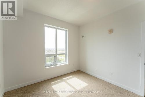 521 - 2490 Old Bronte Road, Oakville, ON - Indoor Photo Showing Other Room