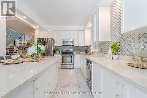 24 Haviland Circle, Brampton, ON - Indoor Photo Showing Kitchen With Stainless Steel Kitchen With Upgraded Kitchen