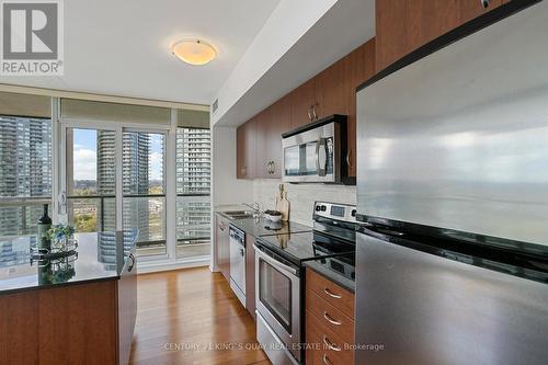 2904 - 2240 Lake Shore Boulevard, Toronto, ON - Indoor Photo Showing Kitchen With Double Sink With Upgraded Kitchen