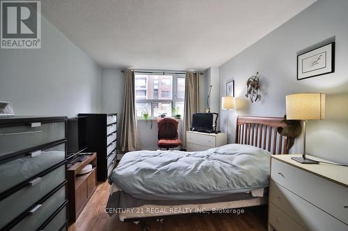 112 - 40 Sunrise Avenue, Toronto, ON - Indoor Photo Showing Bedroom