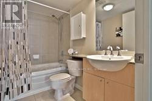2706 - 361 Front Street W, Toronto, ON - Indoor Photo Showing Bathroom