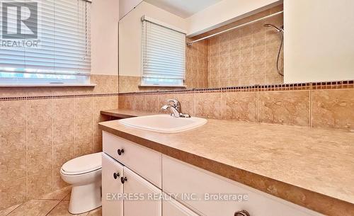 16 Donewen Court, Toronto, ON - Indoor Photo Showing Bathroom