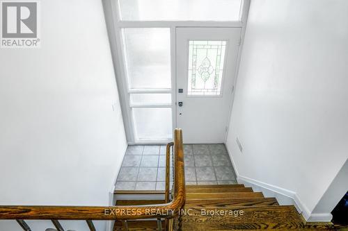16 Donewen Court, Toronto, ON - Indoor Photo Showing Other Room