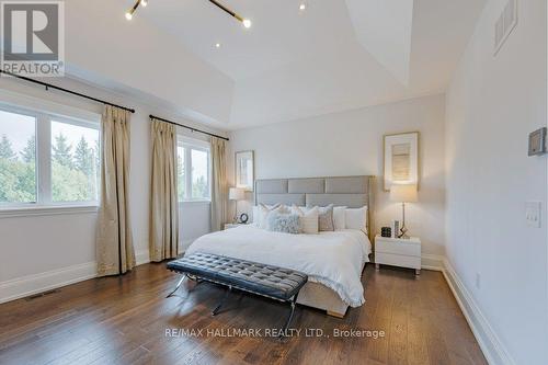 5 Hogan Court, King, ON - Indoor Photo Showing Bedroom