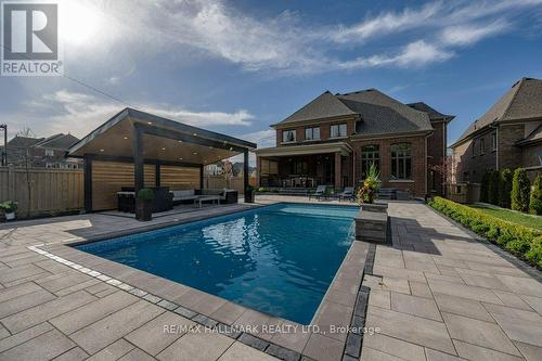 5 Hogan Court, King, ON - Outdoor With In Ground Pool