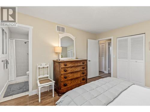 1460 Mission Ridge Drive, Kelowna, BC - Indoor Photo Showing Bedroom