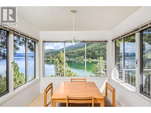 9750 Delcliffe Road Unit# 13, Vernon, BC - Indoor Photo Showing Dining Room