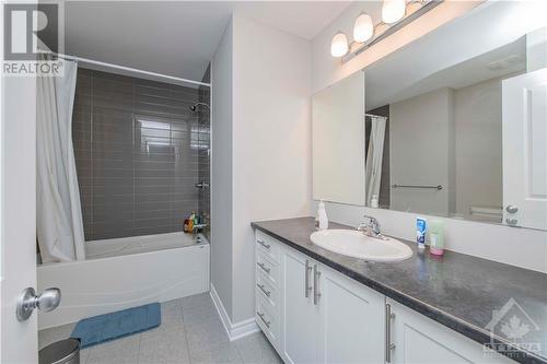 707 Samantha Eastop Avenue, Ottawa, ON - Indoor Photo Showing Bathroom