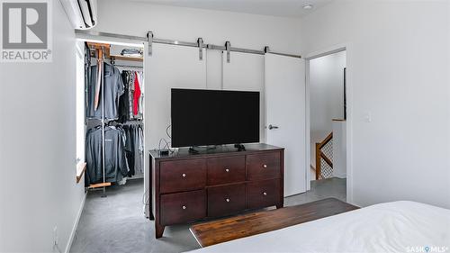 321 D Avenue S, Saskatoon, SK - Indoor Photo Showing Bedroom