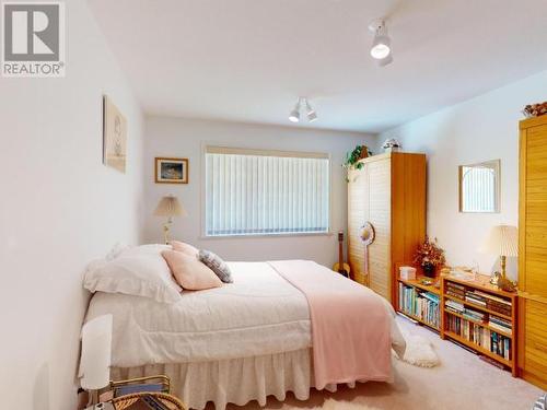 5832 Gillies Bay Rd Road, Texada Island, BC - Indoor Photo Showing Bedroom