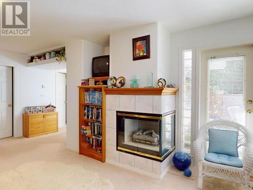 5832 Gillies Bay Rd Road, Texada Island, BC - Indoor Photo Showing Living Room With Fireplace