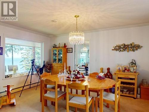 5832 Gillies Bay Rd Road, Texada Island, BC - Indoor Photo Showing Dining Room