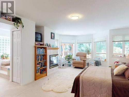 5832 Gillies Bay Rd Road, Texada Island, BC - Indoor Photo Showing Bedroom