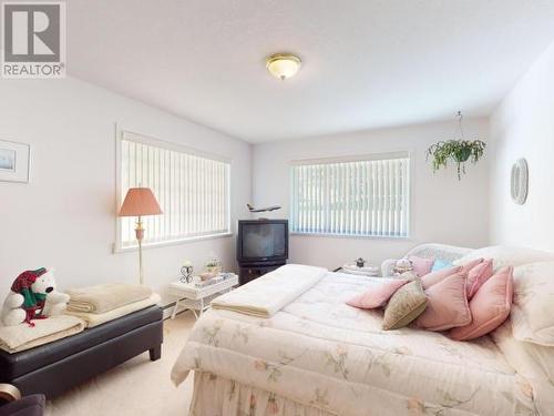 5832 Gillies Bay Rd Road, Texada Island, BC - Indoor Photo Showing Bedroom