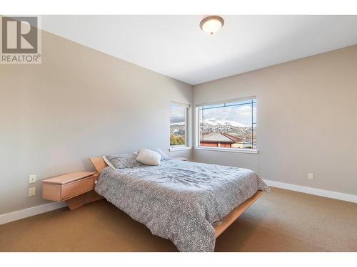 8308 Stoneridge Drive, Coldstream, BC - Indoor Photo Showing Bedroom