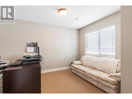 8308 Stoneridge Drive, Coldstream, BC - Indoor Photo Showing Bedroom