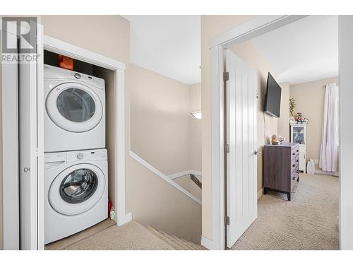 3626 Mission Springs Drive Unit# 43, Kelowna, BC - Indoor Photo Showing Laundry Room