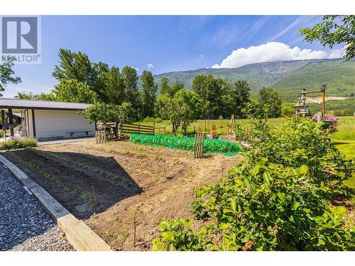 152 Salmon River Road, Salmon Arm, BC - Outdoor