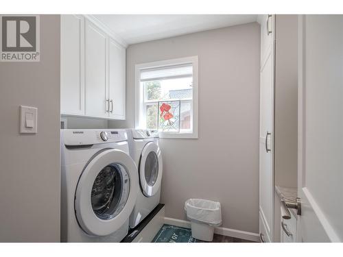 5265 Mackay Crescent, 108 Mile Ranch, BC - Indoor Photo Showing Laundry Room