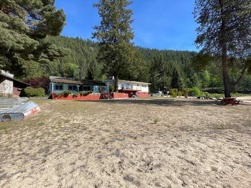 2245 Bealby Road, Nelson, BC - Outdoor
