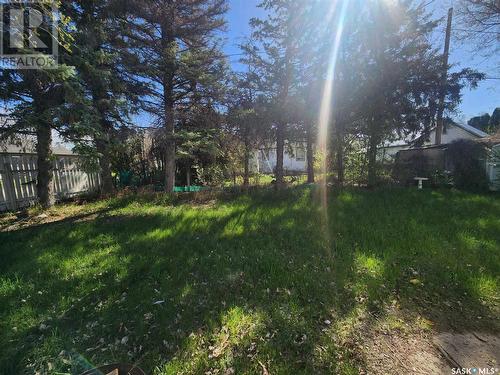 713 7Th Street, Chaplin, SK - Outdoor