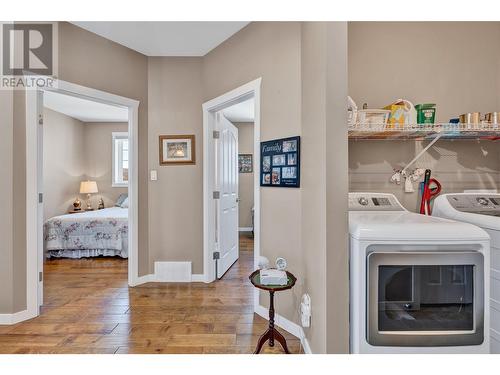 1843 Schunter Drive, Lumby, BC - Indoor Photo Showing Laundry Room