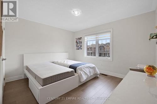 588 Queen Mary Drive, Brampton, ON - Indoor Photo Showing Bedroom