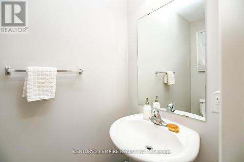 83 Bushmill Circle, Brampton, ON - Indoor Photo Showing Bathroom