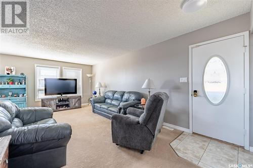 1341 Irving Avenue, Moose Jaw, SK - Indoor Photo Showing Living Room
