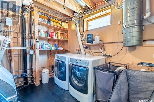 1341 Irving Avenue, Moose Jaw, SK - Indoor Photo Showing Laundry Room