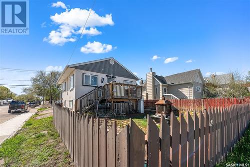 602 9Th Avenue Nw, Moose Jaw, SK - Outdoor