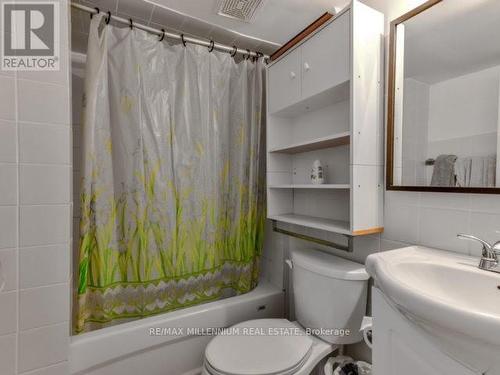 46 Donna Drive, Brampton, ON - Indoor Photo Showing Bathroom